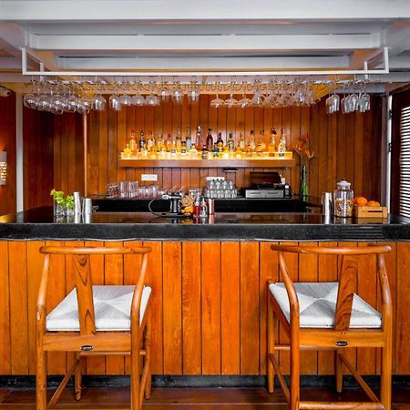 The Park Bangalore, Mg Road מראה חיצוני תמונה The bar at the Taj Bengal