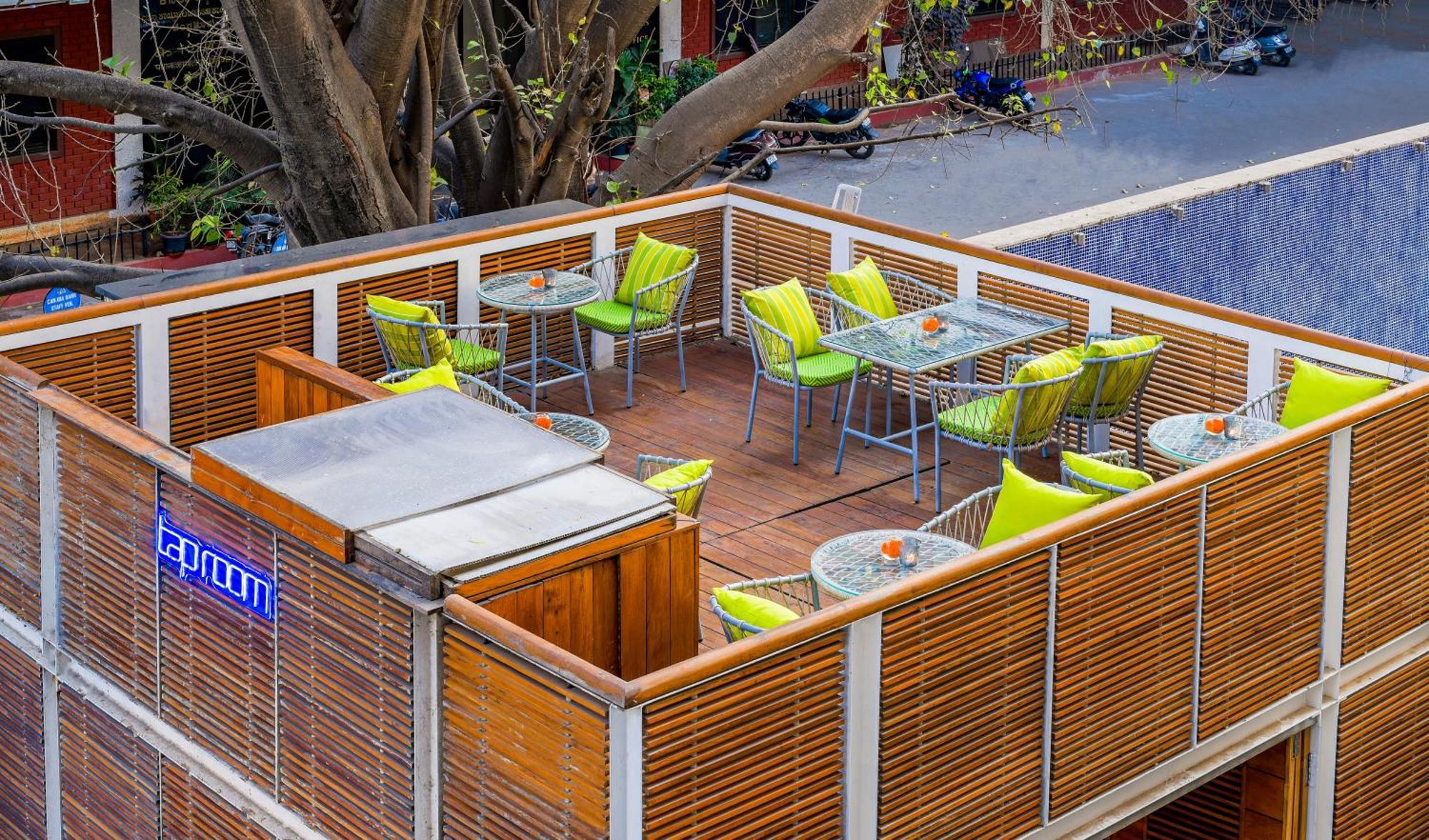 The Park Bangalore, Mg Road מראה חיצוני תמונה A restaurant in the resort